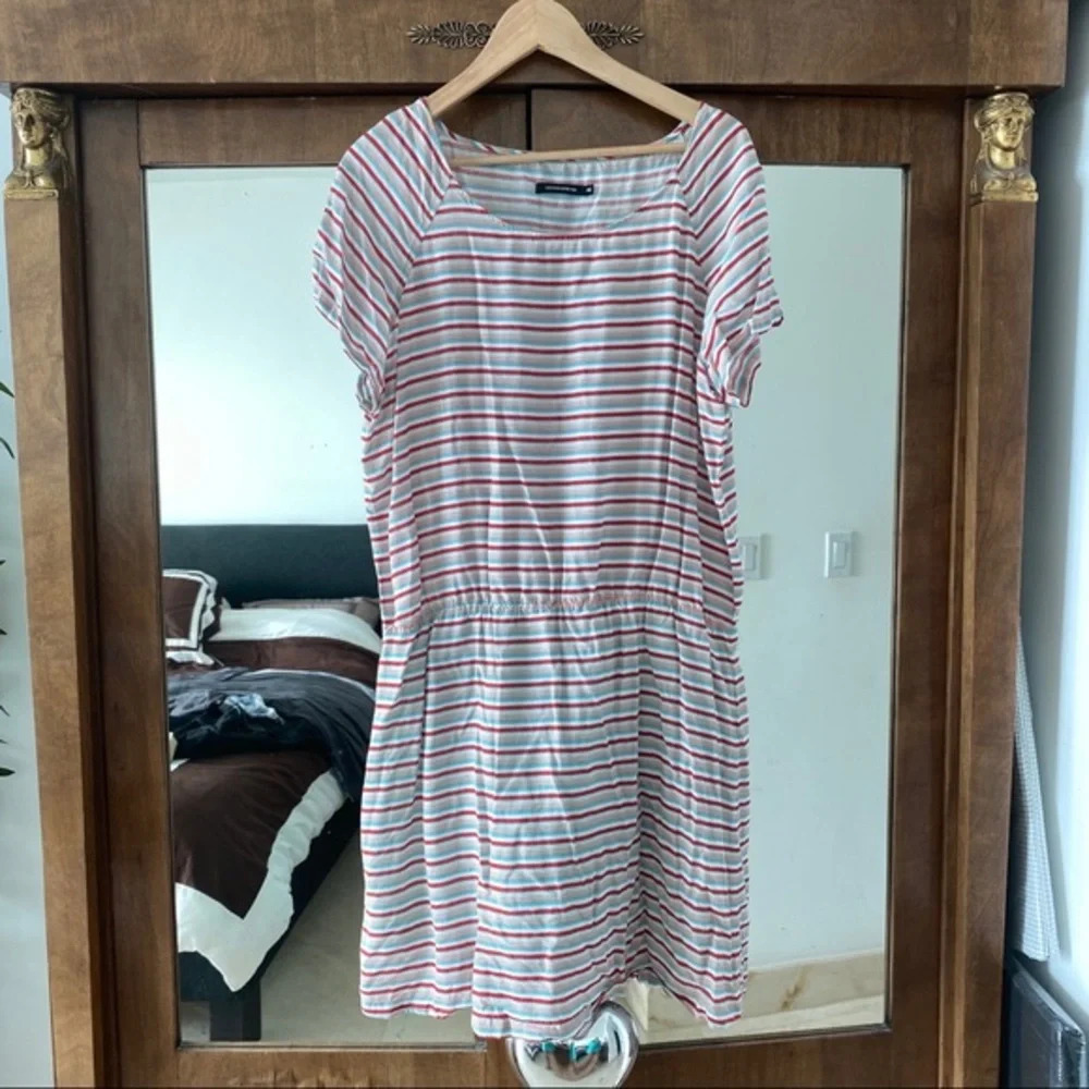 Dress Strike red blue Monoprix 16‎